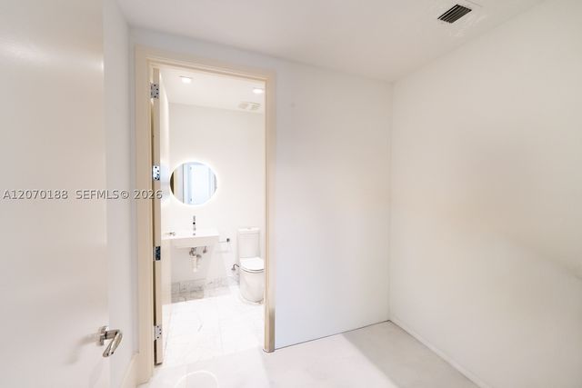 16901 Collins Ave 4201, Sunny Isles Beach, FL 33160