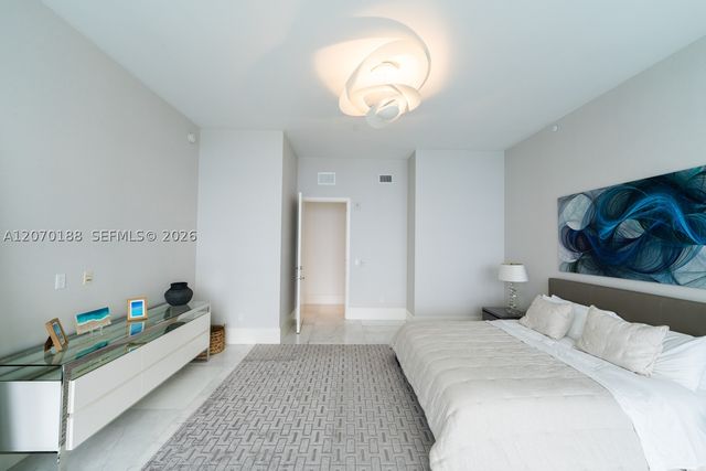 16901 Collins Ave 4201, Sunny Isles Beach, FL 33160