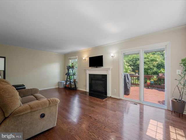 33 PEPPER TREE CT, Warrenton, VA 20186