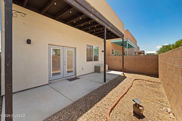 173 E Stone Court, Tucson, AZ 85705