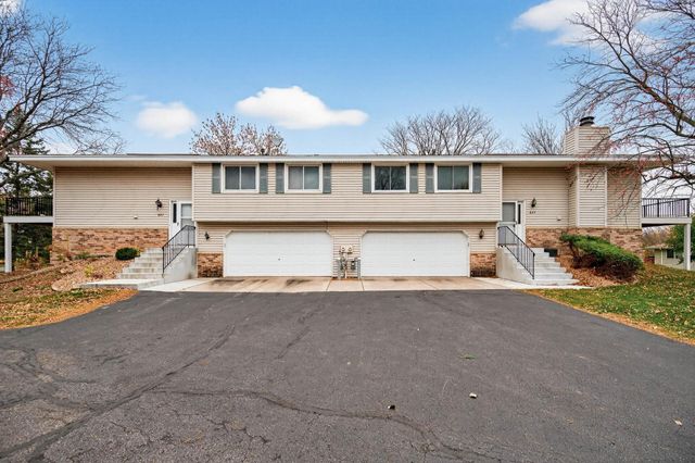 825 Evergreen Circle, Burnsville, MN 55337