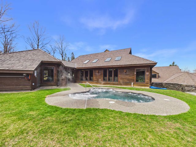 182 High Ridge Road I02, Killington, VT 05751
