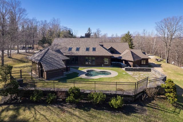 182 High Ridge Road I02, Killington, VT 05751