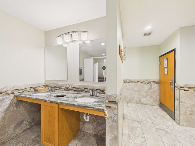 182 High Ridge Road I02, Killington, VT 05751