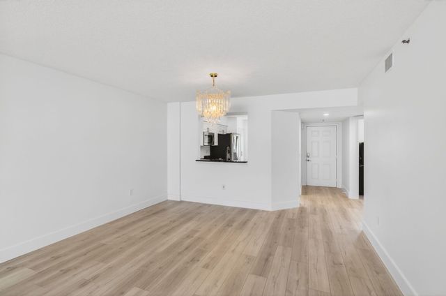 5749 Gemstone Court 406, Boynton Beach, FL 33437