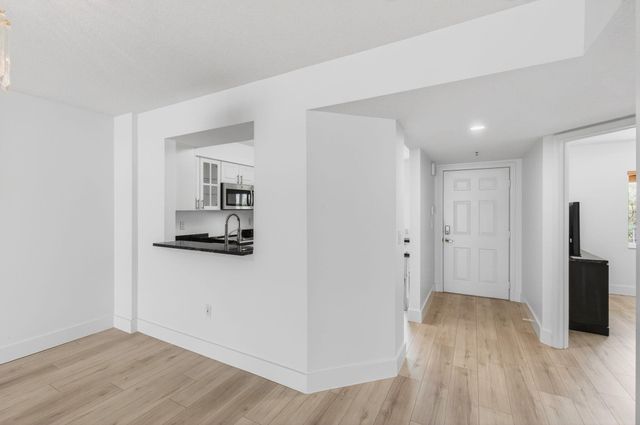 5749 Gemstone Court 406, Boynton Beach, FL 33437