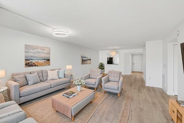 5749 Gemstone Court 406, Boynton Beach, FL 33437