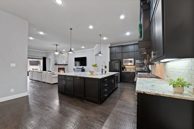 669 Meadow Creek Drive, Keller, TX 76248