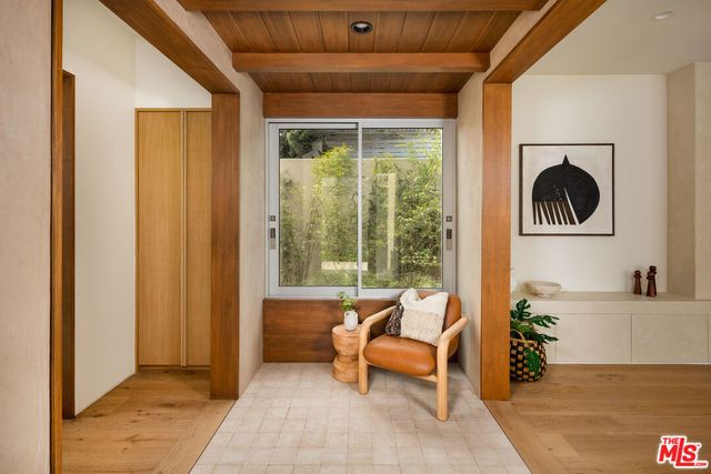 2132 Walnut Avenue, Venice, CA 90291