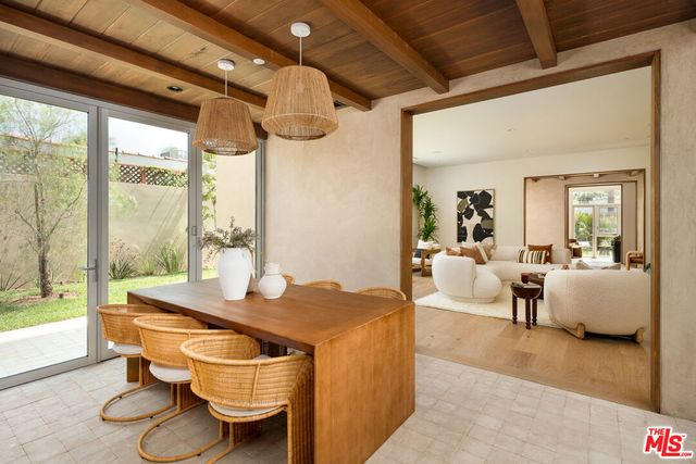 2132 Walnut Avenue, Venice, CA 90291
