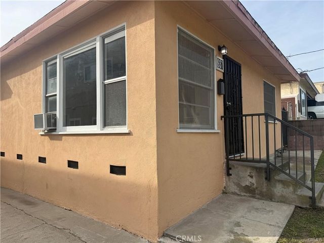 935 937 W 17th, San Pedro, CA 90731