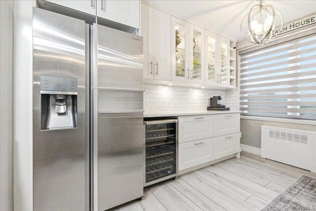70-25 Yellowstone Boulevard 9J, Forest Hills, NY 11375