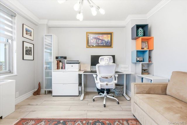 70-25 Yellowstone Boulevard 9J, Forest Hills, NY 11375