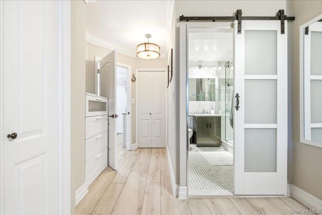 70-25 Yellowstone Boulevard 9J, Forest Hills, NY 11375