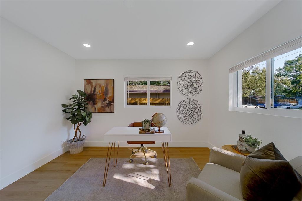 Image 25 of property listing at 1274 ROBIN HOOD LANE, Dunedin, FL 34698