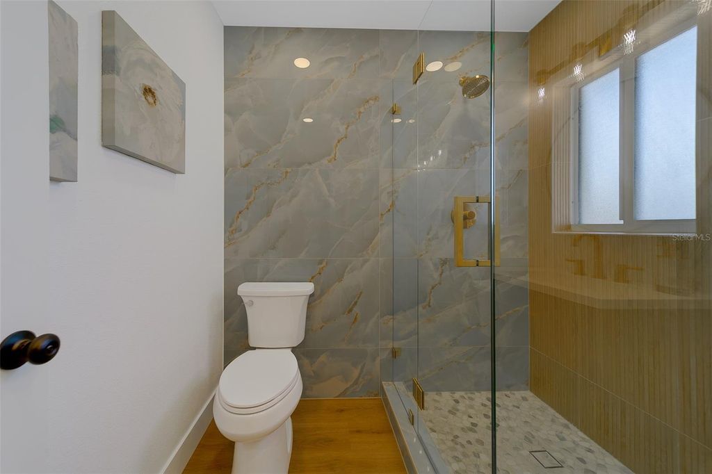 Image 29 of property listing at 1274 ROBIN HOOD LANE, Dunedin, FL 34698