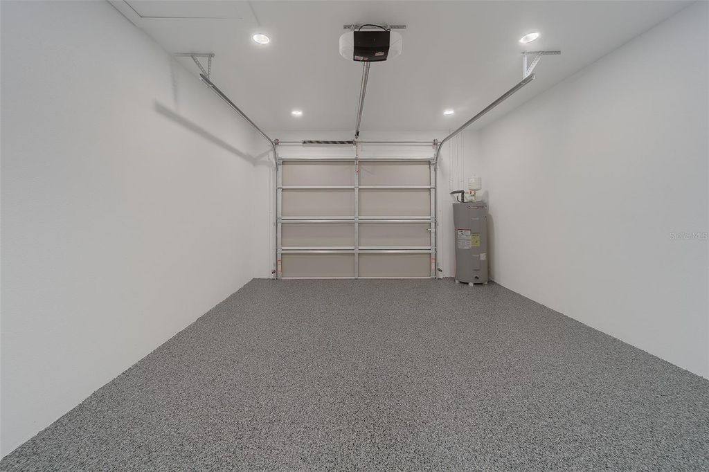 Image 37 of property listing at 1274 ROBIN HOOD LANE, Dunedin, FL 34698