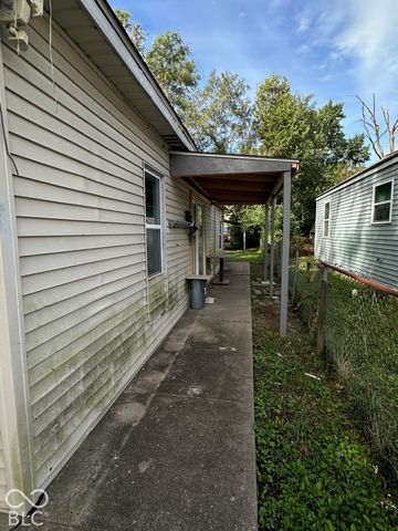 2850 Adams, Indianapolis, IN 46218