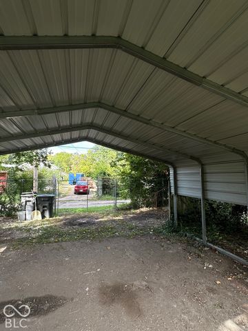 2850 Adams, Indianapolis, IN 46218