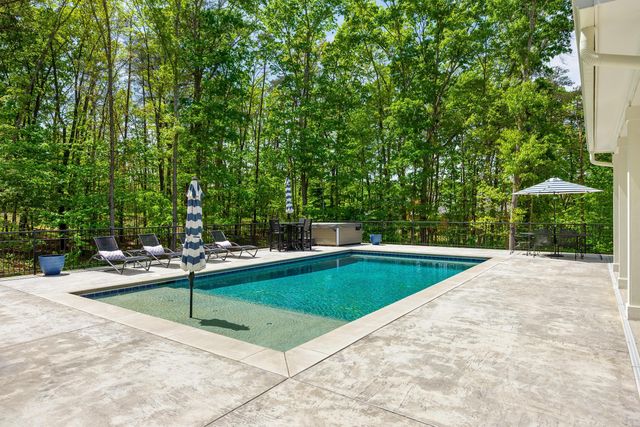 756 Long Branch Road, Lookout Mountain, GA 30750