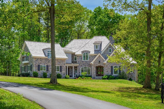 756 Long Branch Road, Lookout Mountain, GA 30750