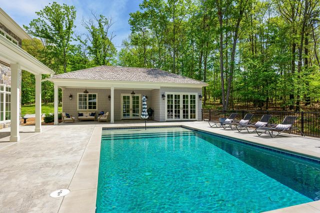 756 Long Branch Road, Lookout Mountain, GA 30750