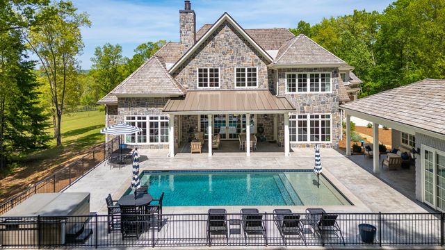756 Long Branch Road, Lookout Mountain, GA 30750
