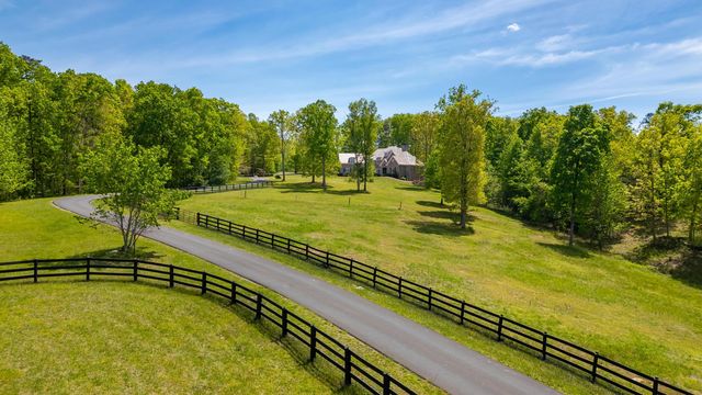 756 Long Branch Road, Lookout Mountain, GA 30750