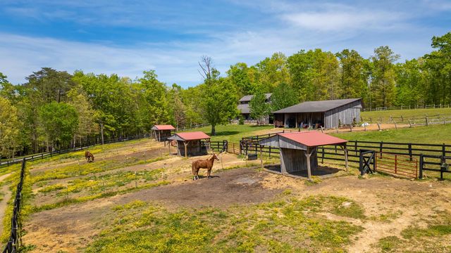 756 Long Branch Road, Lookout Mountain, GA 30750