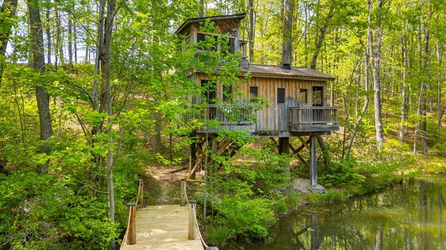 756 Long Branch Road, Lookout Mountain, GA 30750