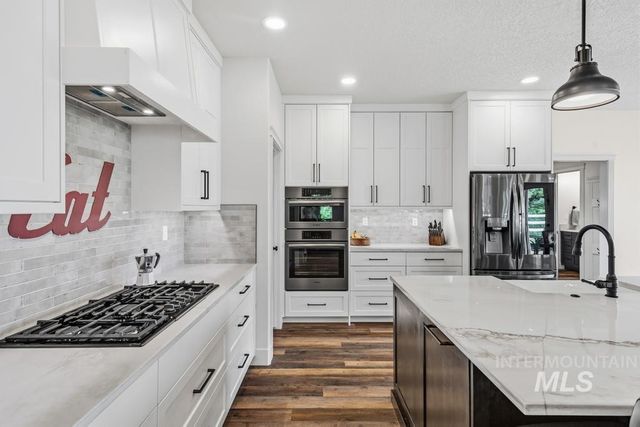 25157 Shadow Mountain Circle, Star, ID 83669