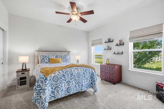 25157 Shadow Mountain Circle, Star, ID 83669