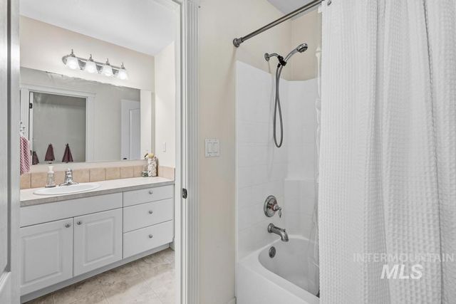 25157 Shadow Mountain Circle, Star, ID 83669