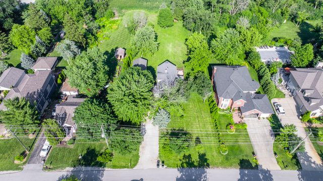 8S057 S Vine Street, Hinsdale, IL 60521