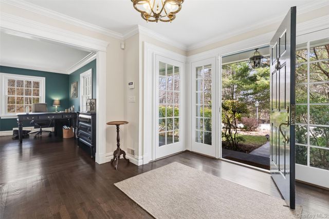 34 Turner Drive, Chappaqua, NY 10514