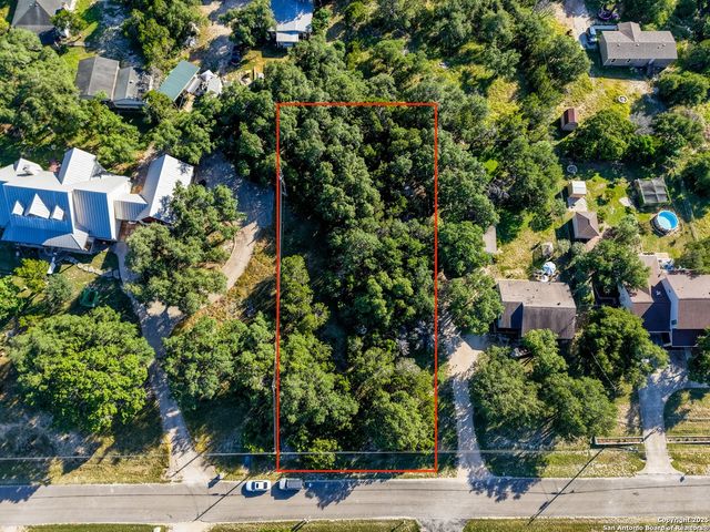 1236 Carson Crk, Canyon Lake, TX 78133