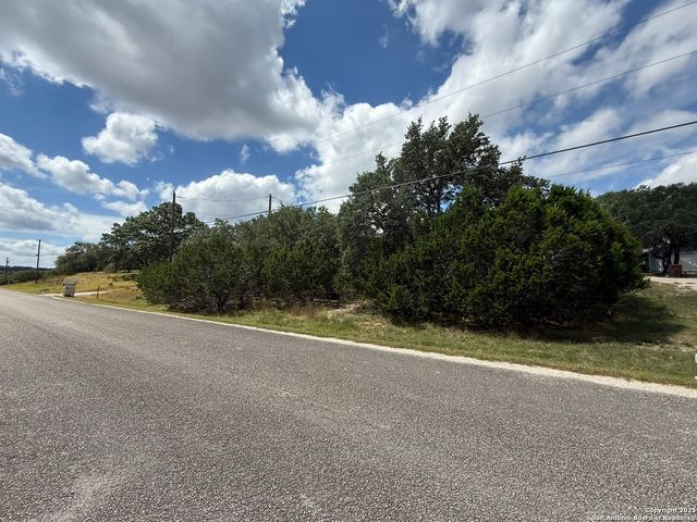 1236 Carson Crk, Canyon Lake, TX 78133