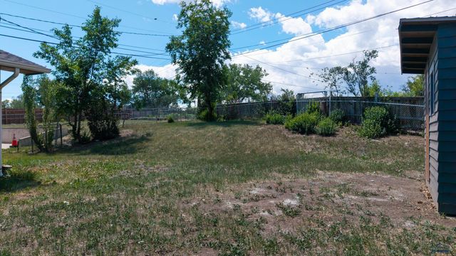 23 MONTANA, Rapid City, SD 57701