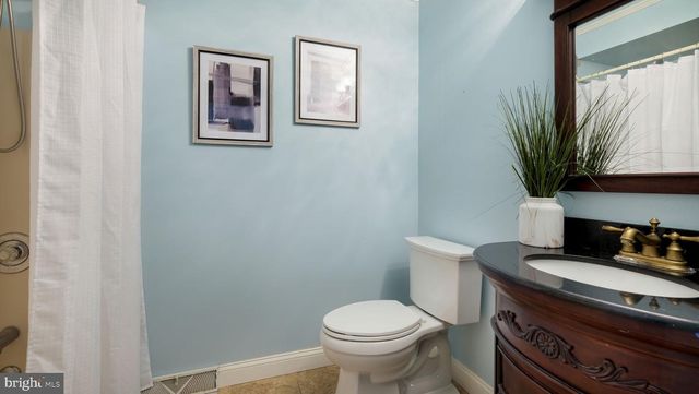 9032 CLAUSSVILLE RD, Fogelsville, PA 18051