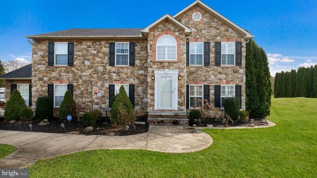 9032 CLAUSSVILLE RD, Fogelsville, PA 18051