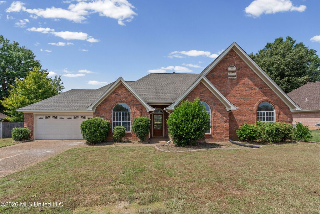 4675 E Alden Lake Drive, Horn Lake, MS 38637 — photo 2