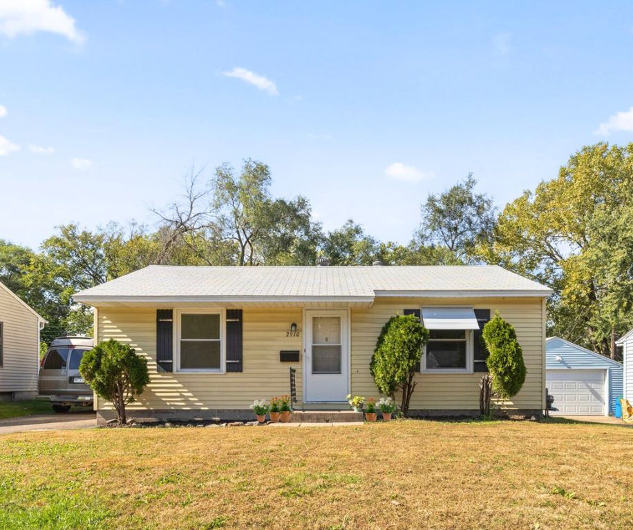 2910 Wyoming Avenue S, Saint Louis Park, MN 55426