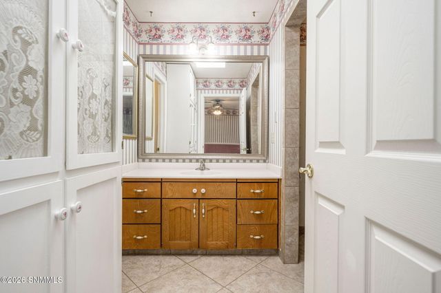 2810 Topley Avenue, Las Cruces, NM 88005