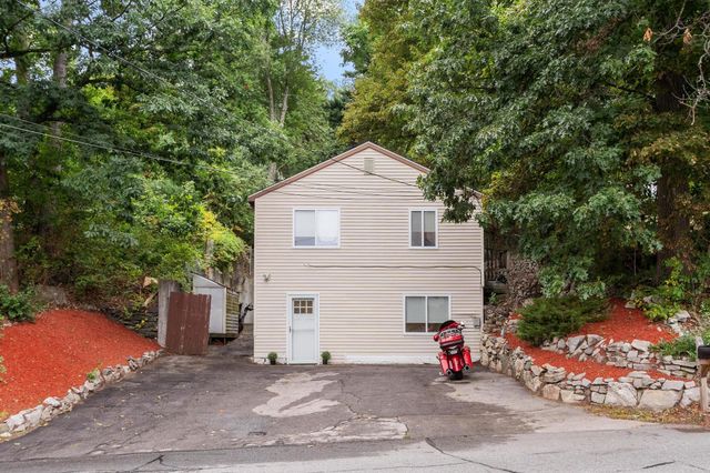 786 Mammoth Road, Manchester, NH 03104
