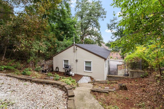 786 Mammoth Road, Manchester, NH 03104