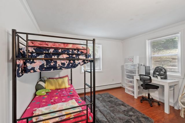 786 Mammoth Road, Manchester, NH 03104
