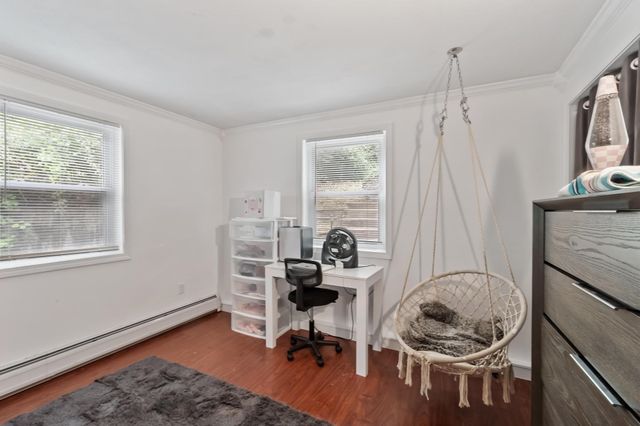786 Mammoth Road, Manchester, NH 03104