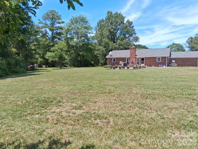 1415 Old US 221A Highway, Mooresboro, NC 28114