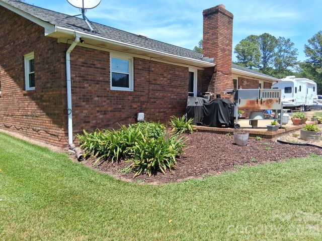 1415 Old US 221A Highway, Mooresboro, NC 28114