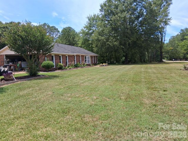 1415 Old US 221A Highway, Mooresboro, NC 28114